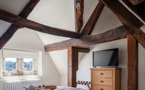 Serenity: Design Intérieur, Mur, Bois, Chambre, Plafond, Sol, Lit, Sol, Pièce, Meubles