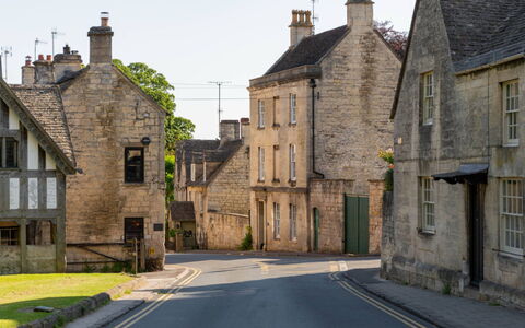 Serenity: Bâtiment, Fenêtre, Surface De La Route, Façade, Architecture, Maison, Zone Résidentielle, Rue, Domicile, Médiéval Architecture