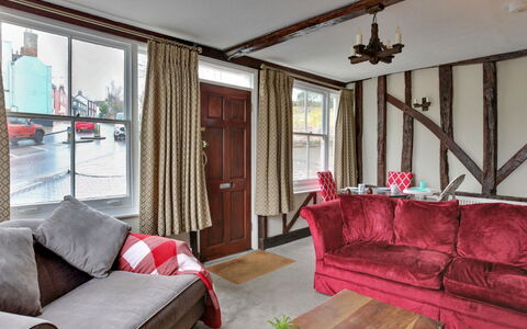 The Red House, Maldon: Meubles, Bois, Domicile, Design Intérieur, Pièce, Appartement, Plafond, Dur, Salon, Cadre