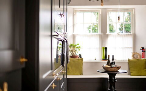 The Mount: Design Intérieur, Sol, Meubles, Bois, Sol, Luminaire, Éclairage, Cuisine, Comptoir, Domicile