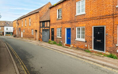 Three Storeys in Newent