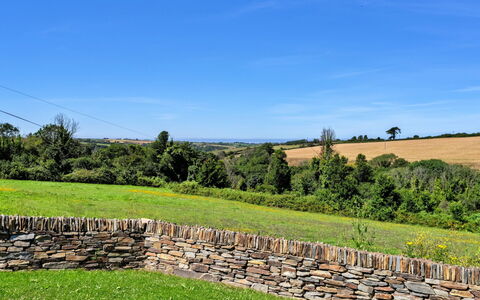 The Cart Shed: Herbe, Mur, Mur De Pierre, Prairie, Roche, Paysage, Lot Terre, Zone Rurale, Plaine