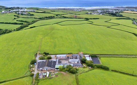 Mucklow, Quinceborough Farm: Photographie Aérienne, Vue Du Ciel, Paysage, Plaine, Zone Résidentielle, Champ, Lot Terre, Zone Rurale, Biens, Établissements Humains