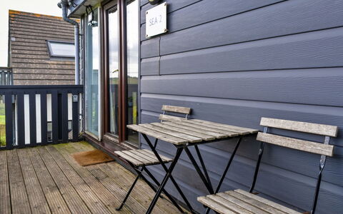 Sea 2: Bois, Meubles, Sol, Dur, Planche, Tache De Bois, Plate-Forme, Mobilier De Jardin, Siding, Porche