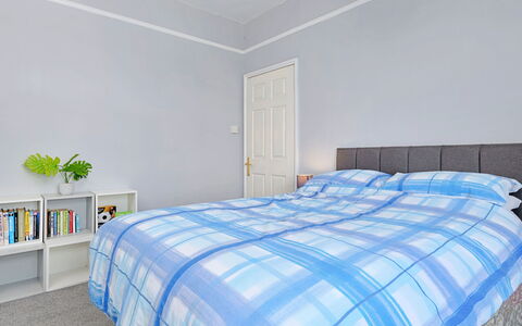 Lansdowne: Lit, Chambre, Literie, Meubles, Drap De Lit, Design Intérieur, Linge, Sol, Plafond, Sol