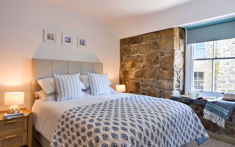 St. Ives 636: Meubles, Design Intérieur, Lit, Chambre, Sol, Linge, Literie, Sol, Plafond, Pièce