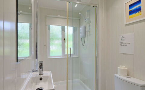 St. Ives 637: Salle De Bains, Luminaire Plomberie, Design Intérieur, Lavabo, Sol, Plomberie, Sol, Douche, Robinet, Évier