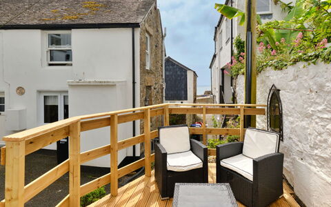 Penzance 624: Bois, Appartement, Balcon, Balustrade, Clôture, Tache De Bois, Dur, Balustre, Plante D'Appartement, Porche