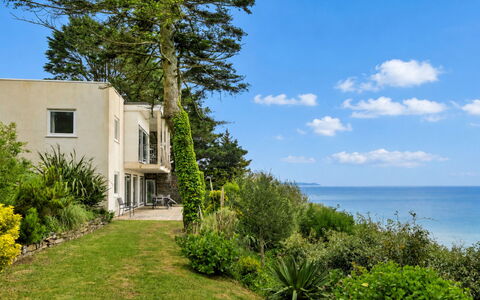 Little Watch House: Bleu, Végétation, Arbuste, Lot Terre, Mer, Océan, Jardin, Côte, Aménagement Paysager, À Feuilles Persistantes