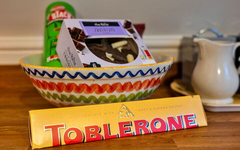 Toblerone Lodge: Ingrédient, Aliments, Serveware