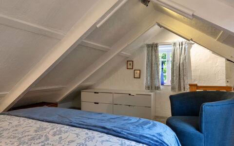 Spray Barn: Design Intérieur, Chambre, Lit, Bois, Plafond, Sol, Meubles, Sol, Pièce, Éclairage
