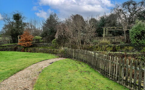 Syncocks Farm Cottage: Arbuste, Jardin, Paysage, Clôture, Prairie, Communauté Des Plantes, Lot Terre, Couverture De Sol, Accueil Escrime