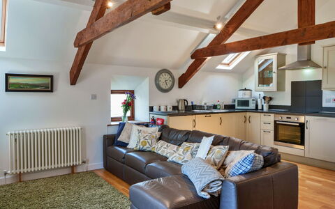 Little Norley: Meubles, Design Intérieur, Bois, Sol, Plafond, Canapé, Sol, Pièce, Domicile, Salon