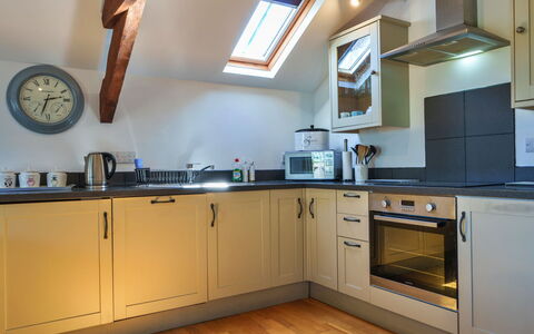 Little Norley: Cuisine, Appareil De Cuisine, Comptoir, Principaux Appliance, Design Intérieur, Sol, Bois, Meubles, Cabinetry, Cuisinière