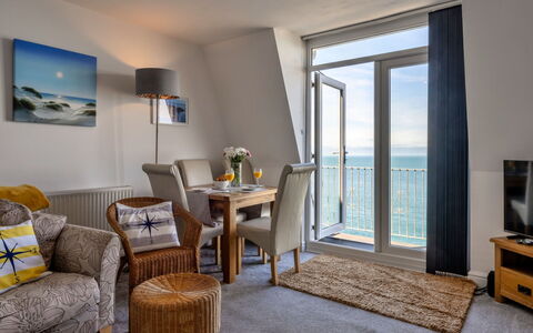 Sea Views Apartment in Ilfracombe: Mer, Océan, Chaise, Côte