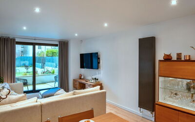 Plymouth City Apartment 15