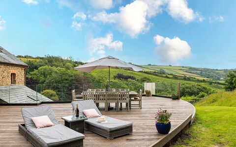 Coulscott Old Barn: Meubles, Parquet, Mobilier De Jardin, Lot Terre, Jardin, Plate-Forme, Eco Hôtel, Dur, Patio, Recours
