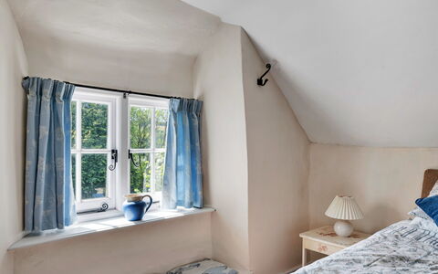 Filspholly: Bois, Meubles, Chambre, Design Intérieur, Domicile, Sol, Lit, Pièce, Literie, Linge