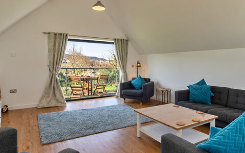 Greenway: Meubles, Sol, Chaise, Chalet, Table Cuisine Et Salle A Manger, Parquet, Dur, Tache De Bois, Table Basse, Salon