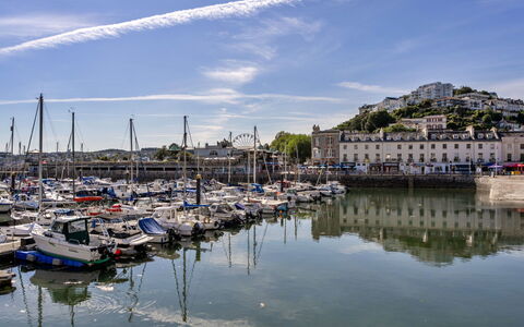 Harbour View: L'Eau, Bateau, Marina, Plan D'Eau, Navire, Voie Navigable, Canal, Port, Port, Quai