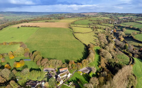 Lea Hill, Nuthatch: Paysage Naturel, Photographie Aérienne, Paysage, Plaine, Vue Du Ciel, Prairie, Lot Terre, Champ, Zone Rurale, Village