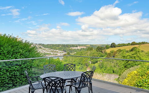 Larkrise: Meubles, Mobilier De Jardin, Tableau De Plein Air, Chaise, Clôture, Balcon, Plate-Forme, Balustrade, Dur, Tache De Bois