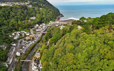 River Cottage: Végétation, Paysage Naturel, Paysage, Montagnes, Côte, Cotiers Et Relief Océaniques, Terrain, Station De Montagne, Attraction Touristique, Promontoire