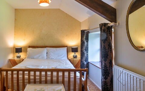 Mill Cottage, Great Houndbeare Farm: Meubles, Mur, Design Intérieur, Lit, Bois, Chambre, Plafond, Sol, Sol, Pièce