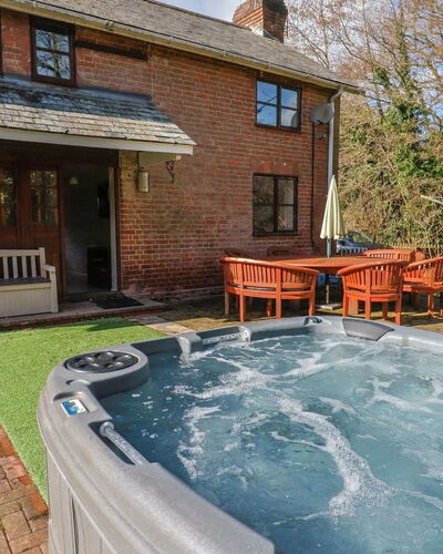 Mill Cottage, Great Houndbeare Farm