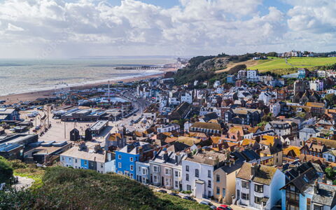 Old Town Cottage, Hastings: Bleu, L'Eau, Plan D'Eau, Horizon, Côte, Été, Cotiers Et Relief Océaniques, Paysage, Mer, Rive
