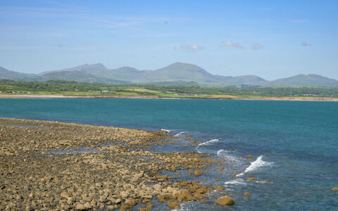Ty Glan Y Mor: Bleu, L'Eau, Ressources En Eau, Plan D'Eau, Nuage, Côte, Cotiers Et Relief Océaniques, Banque, Rive, Mer