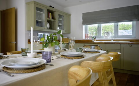 Hampton Coast: Meubles, Design Intérieur, Bois, Cuisine, Sol, Plafond, Éclairage, Vaisselle, Domicile, Comptoir