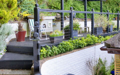 Yr Ardd Bellaf: Arbuste, Pot De Fleur, Jardin, Le Fer, Plante D'Appartement, Métal, Balcon, Aménagement Paysager, Clôture
