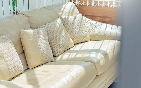 Morwen: Meubles, Canapé, Coussin, Design Intérieur, Throw Pillow, Oreiller, Salon, Sol
