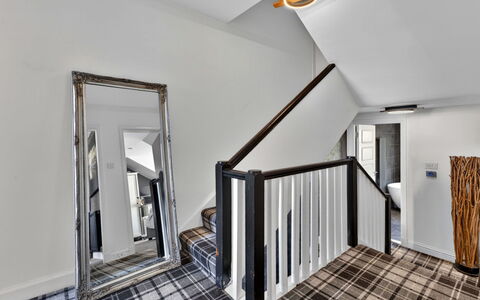 Seamill Beach House: Design Intérieur, Domicile, Plafond, Appartement, Balustrade, Luminaire, Dur, Daylighting, Escaliers, Salon