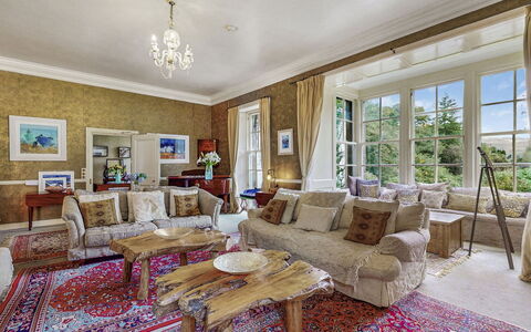 Ormidale House: Meubles, Design Intérieur, Bois, Canapé, Plafond, Sol, Domicile, Sol, Salon, Chaise
