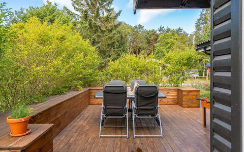 Andrina - 350M from the Sea: Bois, Meubles, Arbuste, Dur, Jardin, Mobilier De Jardin, Parquet, Plate-Forme, Planche, Tache De Bois