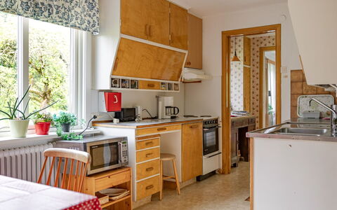 Lantdrömmen: Cuisine, Appareil De Cuisine, Principaux Appliance, Design Intérieur, Comptoir, Meubles, Bois, Sol, Cuisinière, Cabinetry