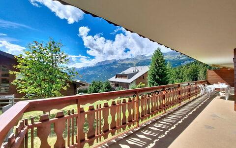 Résidence Mila N°2: Montagnes Relief, Montagne, Colline, Chaîne De Montagnes, Station De Montagne, Vallée, Balcon, Alpes, Crête, Porche