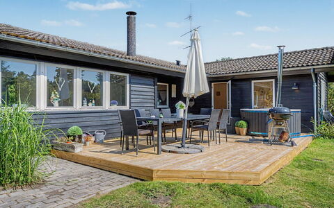 Leve - 300M from the Sea: Bois, Domicile, Maison, Toit, Porche, Porte, Chalet, Plate-Forme, Dur, Composite