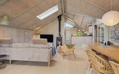 Aleksis - 900M from the Sea: Bois, Design Intérieur, Plafond, Sol, Meubles, Sol, Domicile, Salon, Parquet, Pièce