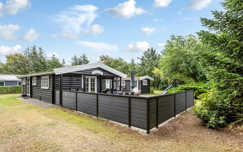 Marjanna - 500M to the Fjord: Chalet, Siding, Batiments Jardin, Cour, Plate-Forme, Structure En Plein Air, Cabane En Rondins, Porche, Cabanon