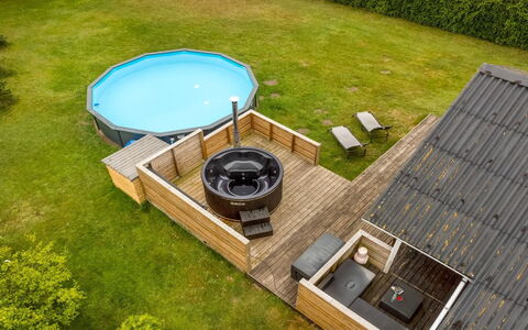 Inola - 400M to the Fjord: Composite, Piscine, Plate-Forme, Jacuzzi, Tache De Bois, Ombre, Dur, Cour, Conception