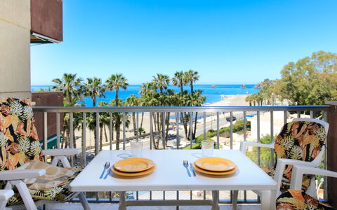 Gondolas Tropical: Appartement, Ombre, Balcon, Chaise, Côte, Recours, Plage, Eco Hôtel, Caraïbes