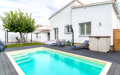 Antonia: Bleu, Piscine, Composite, Recours, Loisir, Eco Hôtel, Biens, Villa, Caractéristique De L'Eau, Mobilier De Jardin