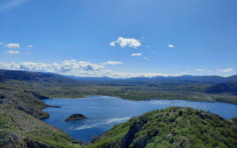 Ivana: Ressources En Eau, Plan D'Eau, Montagnes Relief, Montagne, Montagnes, Colline, Nuage, Région Sauvage, Paysage, Tarn