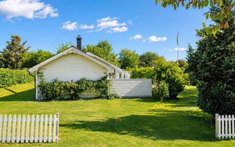 Jennys Pärla: Vert, Arbuste, Maison, Jardin, Domicile, Lot Terre, Chalet, Pelouse, Couverture De Sol