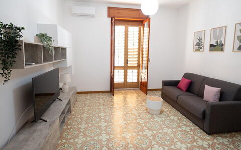 Sole Mare Sicilia: Sol, Sol, Design Intérieur, Bois, Domicile, Pièce, Meubles, Parquet, Appartement, Salon