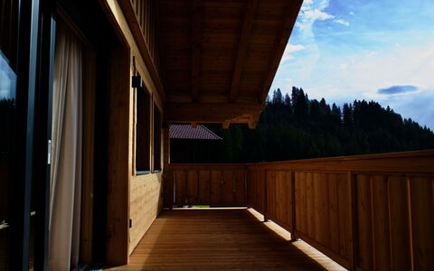 Kaiserchalet: Bois, Dur, Planche, Tache De Bois, Lumber, Cabane En Rondins, Siding, Contre-Plaqué, Balcon