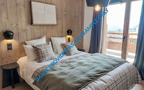 Le Caprice Blanc: Meubles, Lit, Design Intérieur, Chambre, Sol, Literie, Pièce, Sol, Bois, Drap De Lit
